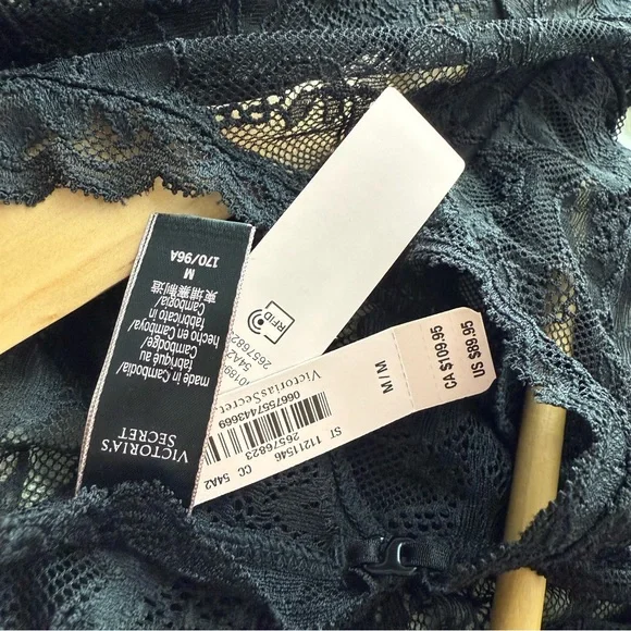 NWT Victoria’s Secret full body long sleeve black lace catsuit leotard one piece - Picture 6 of 6